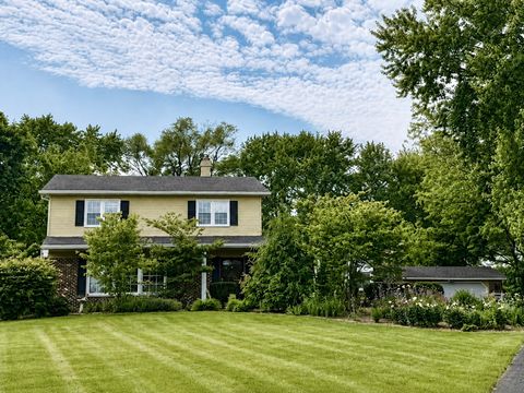 Photo of Libertyville, IL 60048 (MLS # 12668170)