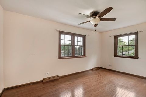Tiny photo for Libertyville, IL 60048 (MLS # 12668170)