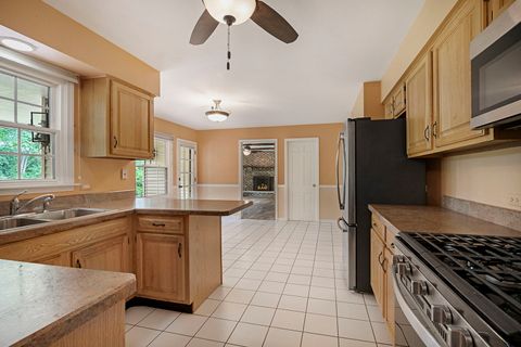 Tiny photo for Libertyville, IL 60048 (MLS # 12668170)