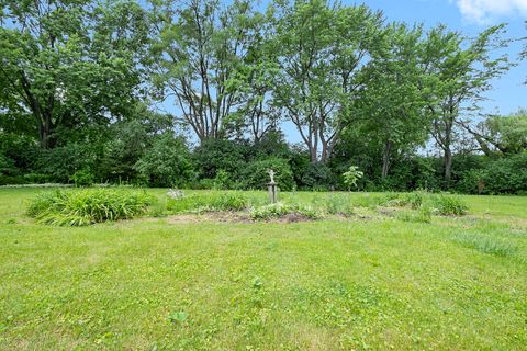 Tiny photo for Libertyville, IL 60048 (MLS # 12668170)