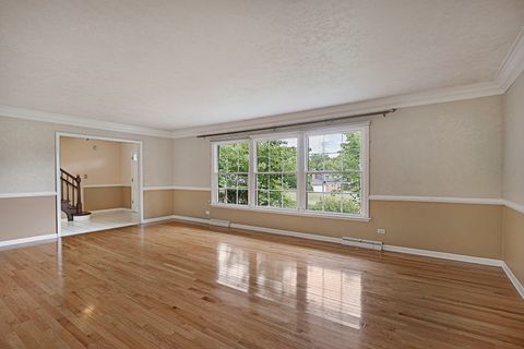 Tiny photo for Libertyville, IL 60048 (MLS # 12668170)