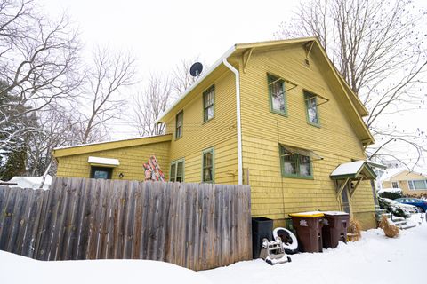 Tiny photo for 102 E Fuller Street, Freeport, IL 61032 (MLS # 12450074)