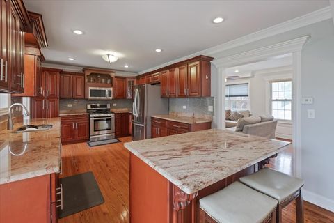 Tiny photo for 927 S CHARLOTTE Street, Lombard, IL 60148 (MLS # 12460486)