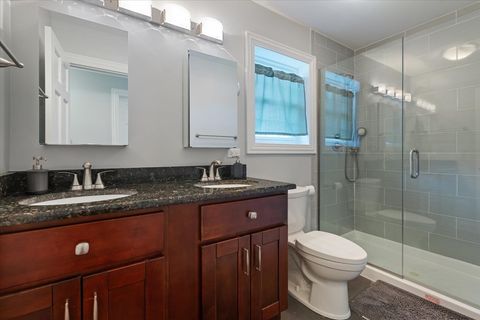 Tiny photo for 927 S CHARLOTTE Street, Lombard, IL 60148 (MLS # 12460486)