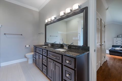 Tiny photo for 927 S CHARLOTTE Street, Lombard, IL 60148 (MLS # 12460486)