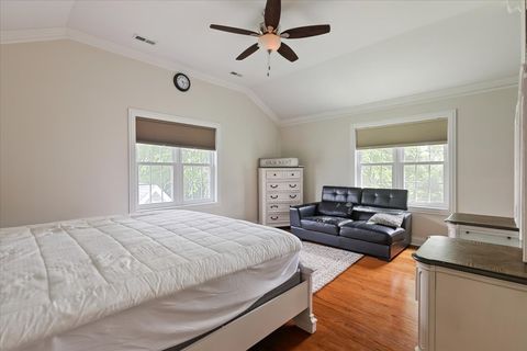 Tiny photo for 927 S CHARLOTTE Street, Lombard, IL 60148 (MLS # 12460486)