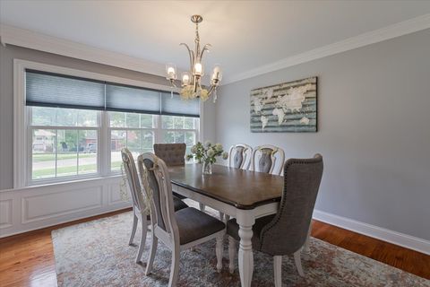 Tiny photo for 927 S CHARLOTTE Street, Lombard, IL 60148 (MLS # 12460486)