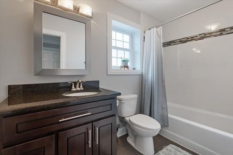 Tiny photo for 927 S CHARLOTTE Street, Lombard, IL 60148 (MLS # 12460486)