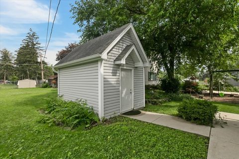 Tiny photo for 927 S CHARLOTTE Street, Lombard, IL 60148 (MLS # 12460486)