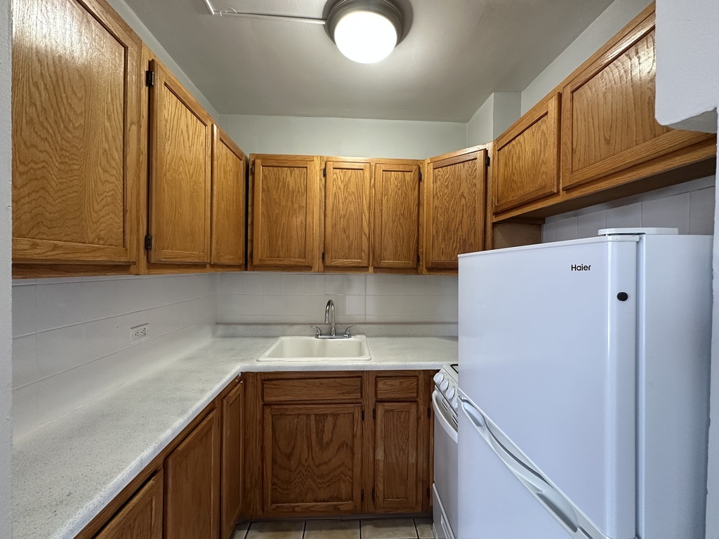 661 W Sheridan Road 801