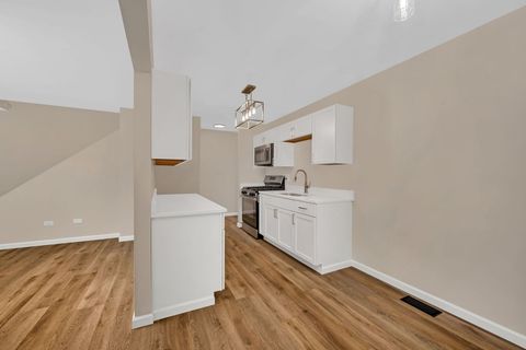 Tiny photo for 1113 Gael Drive #B, Joliet, IL 60435 (MLS # 12602475)