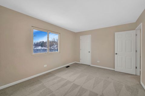 Tiny photo for 1113 Gael Drive #B, Joliet, IL 60435 (MLS # 12602475)