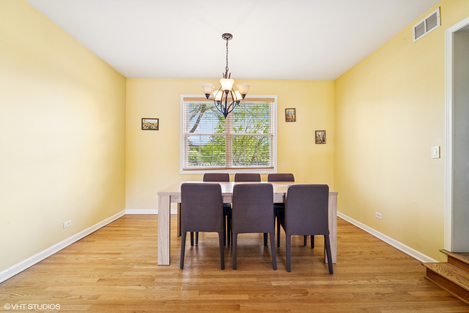 846 Dunhill Drive