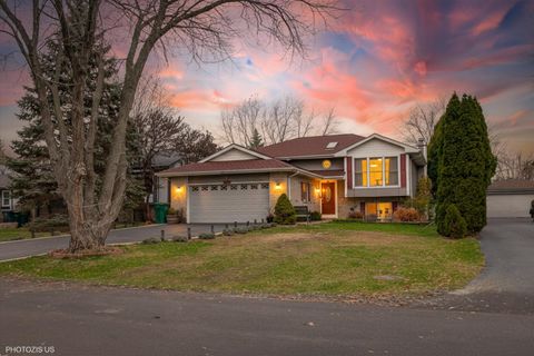 Tiny photo for 21314 Highland Drive, Lake Zurich, IL 60047 (MLS # 12522613)