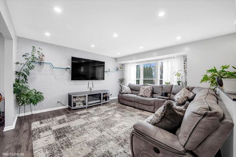 Tiny photo for 21314 Highland Drive, Lake Zurich, IL 60047 (MLS # 12522613)