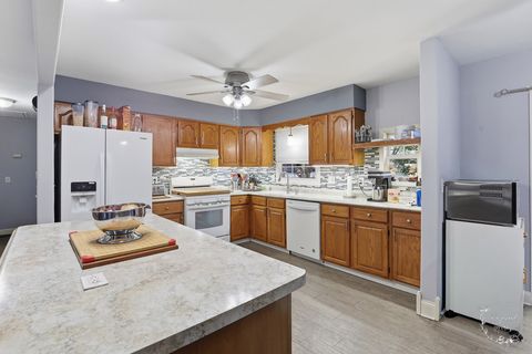 Tiny photo for 209 Meadows Road S, Bourbonnais, IL 60914 (MLS # 12613720)