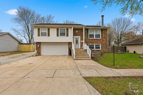 Photo of 209 Meadows Road S, Bourbonnais, IL 60914 (MLS # 12613720)