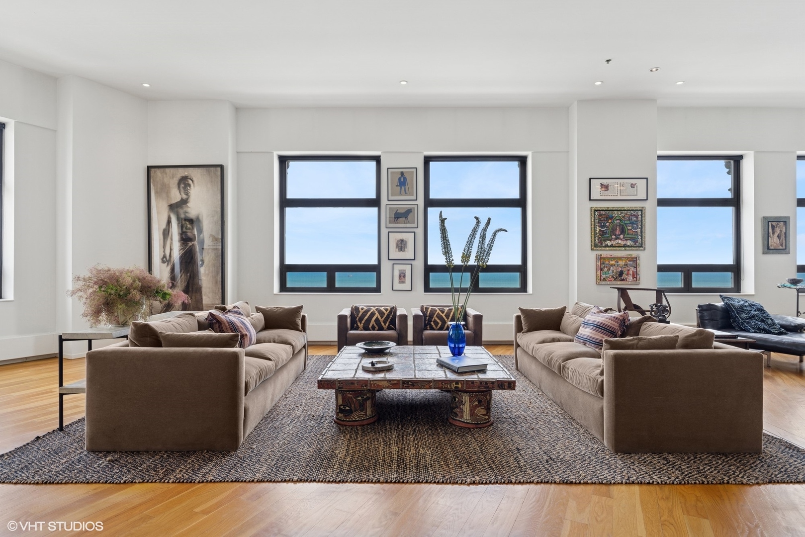 680 N Lake Shore Drive 1602