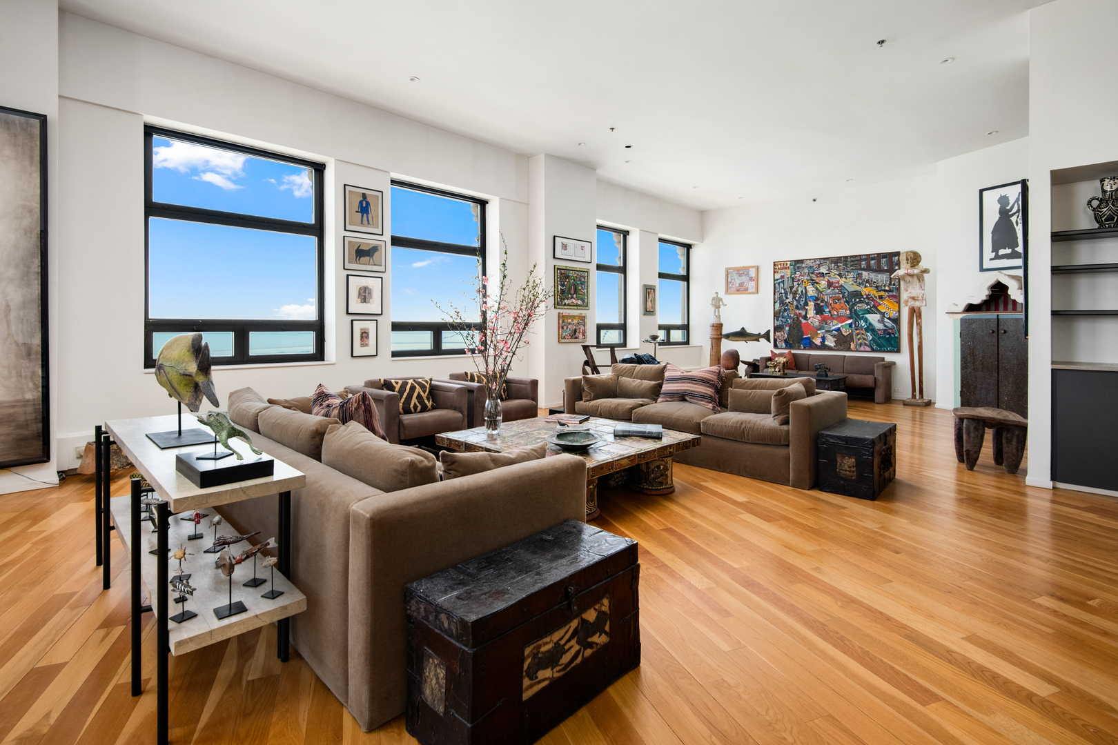 680 N Lake Shore Drive 1602