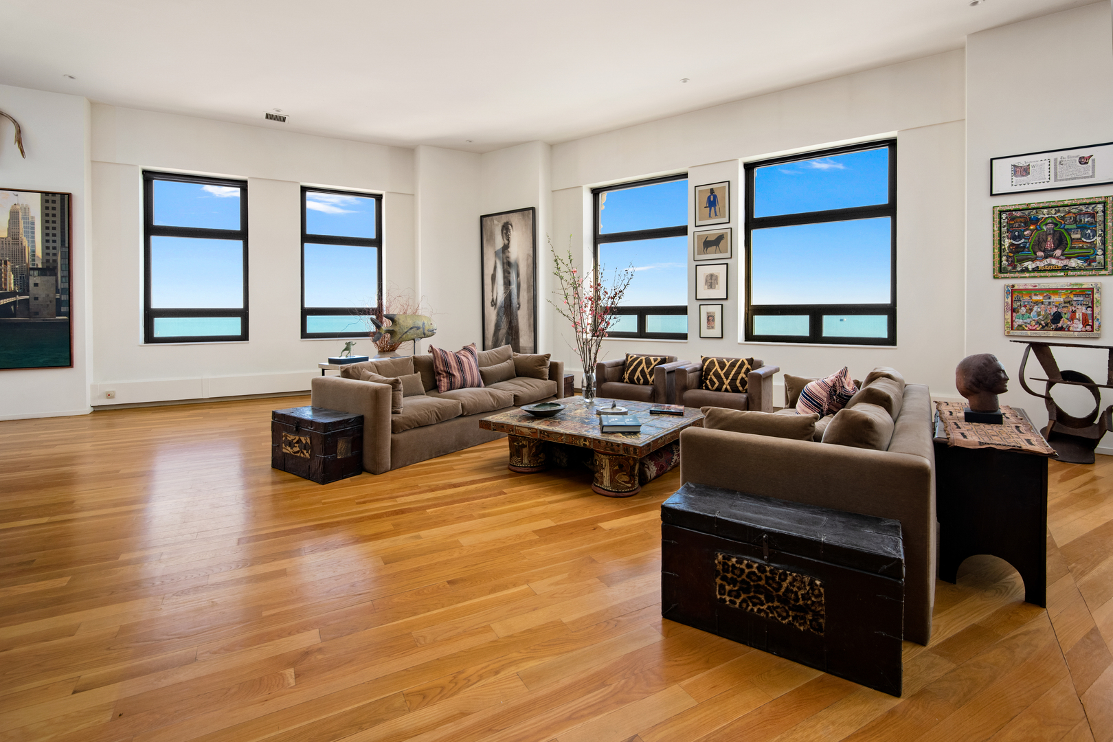 680 N Lake Shore Drive 1602