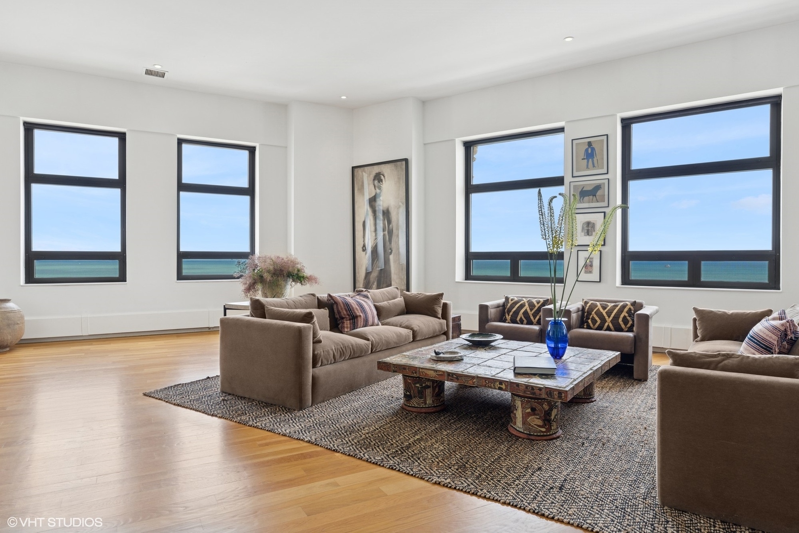 680 N Lake Shore Drive 1602