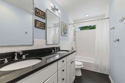 Tiny photo for 4829 Kings Way West Way, Gurnee, IL 60031 (MLS # 12456349)