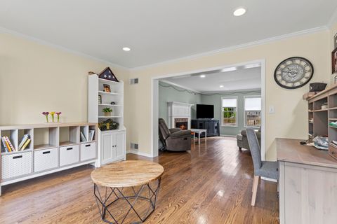 Tiny photo for 4829 Kings Way West Way, Gurnee, IL 60031 (MLS # 12456349)