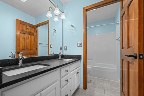 Tiny photo for 1390 Old Freeport Place, Bettendorf, IA 52722 (MLS # 12587387)