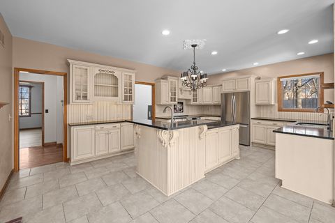 Tiny photo for 1390 Old Freeport Place, Bettendorf, IA 52722 (MLS # 12587387)