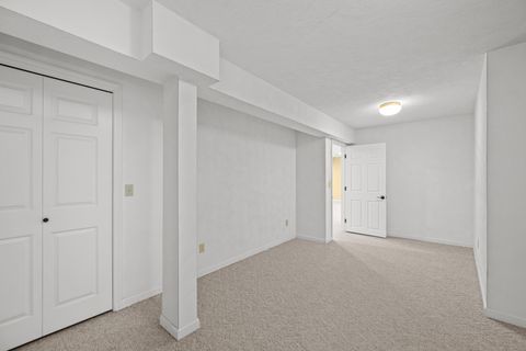 Tiny photo for 1390 Old Freeport Place, Bettendorf, IA 52722 (MLS # 12587387)