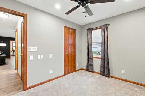 Tiny photo for 7202 Kelling Street, Davenport, IA 52806 (MLS # 12719684)