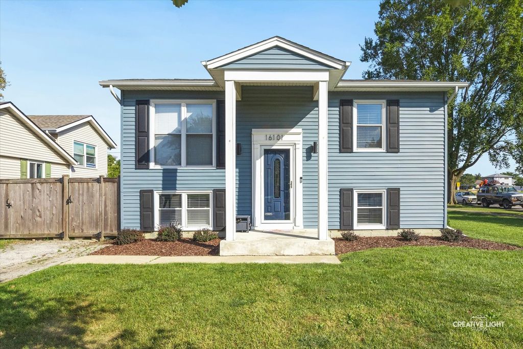 Photo for 16101 Haven Avenue, Orland Hills, IL 60487 (MLS # 12495799)