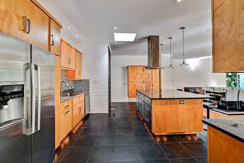 Tiny photo for 9000 W Forest Glen Boulevard, Palos Park, IL 60464 (MLS # 12486160)
