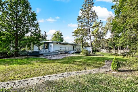 Tiny photo for 9000 W Forest Glen Boulevard, Palos Park, IL 60464 (MLS # 12486160)