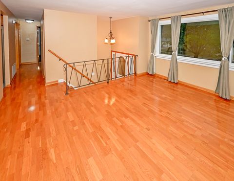 Tiny photo for 632 Grace Lane, Schaumburg, IL 60193 (MLS # 12539518)