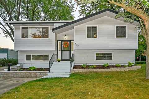 Photo of 632 Grace Lane, Schaumburg, IL 60193 (MLS # 12539518)