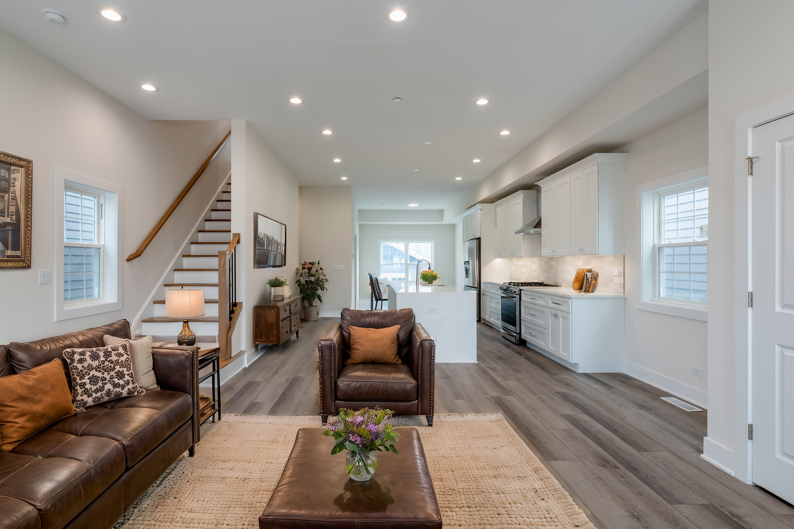 9 N Beverly Lane