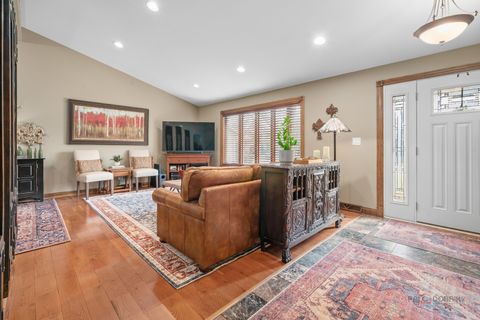 Tiny photo for 610 Blue Spruce Lane, Mundelein, IL 60060 (MLS # 12579050)