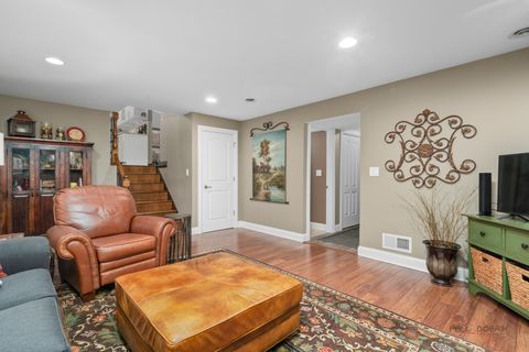 Tiny photo for 610 Blue Spruce Lane, Mundelein, IL 60060 (MLS # 12579050)
