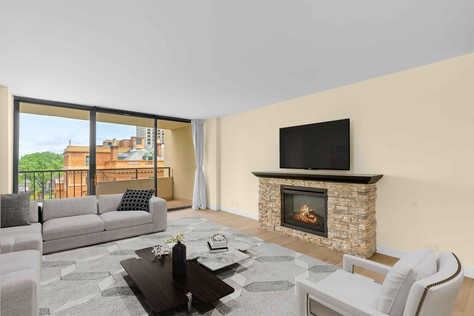 1450 N Astor Street 7D