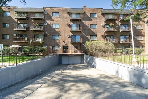 Tiny photo for 235 N Mill Road #313B, Addison, IL 60101 (MLS # 12777411)