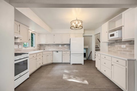 Tiny photo for 6151 Leonard Avenue, Downers Grove, IL 60516 (MLS # 12744223)