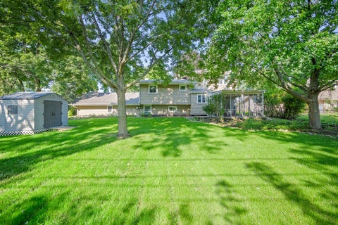 Tiny photo for 6151 Leonard Avenue, Downers Grove, IL 60516 (MLS # 12744223)