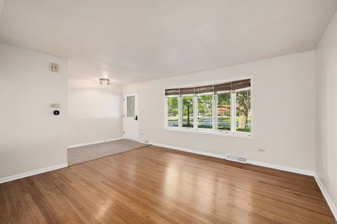 Tiny photo for 6151 Leonard Avenue, Downers Grove, IL 60516 (MLS # 12744223)