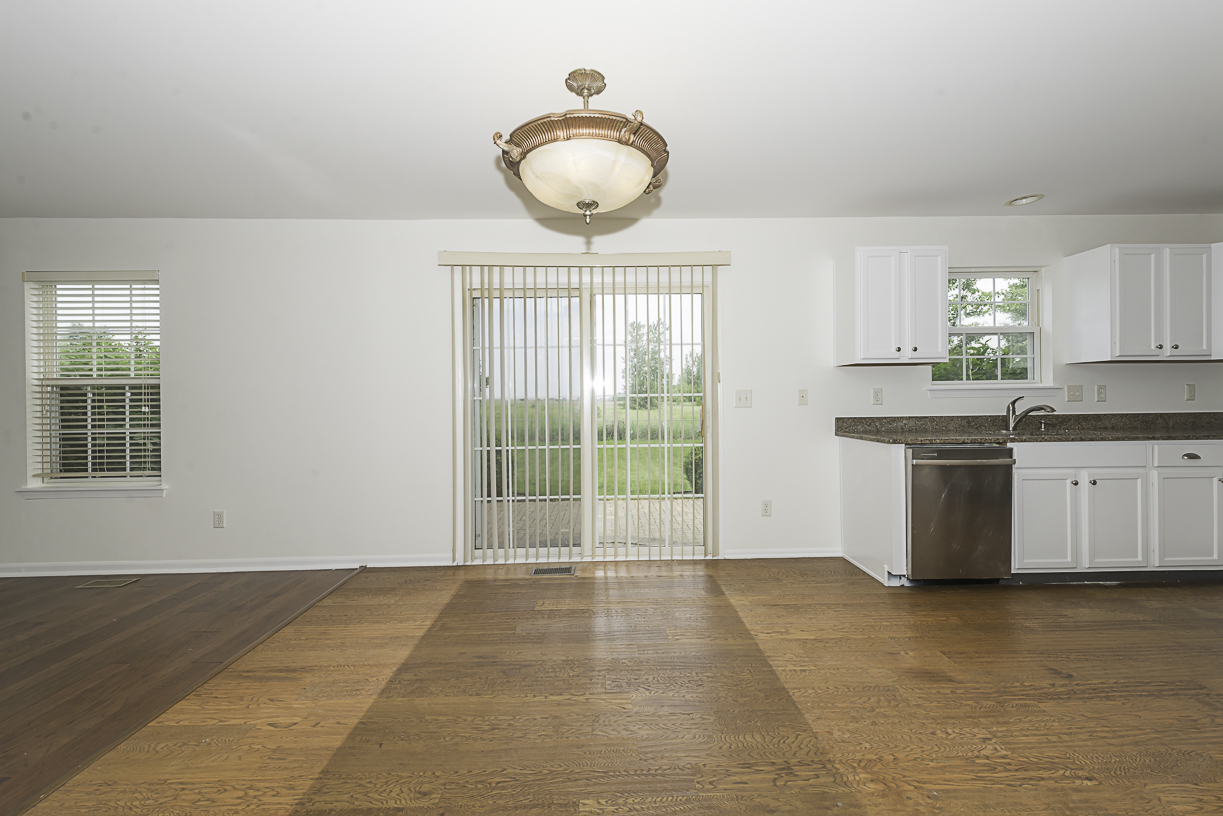 149 W Prairiefield Avenue