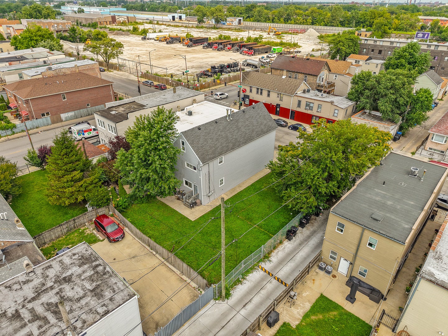 2753 W 38th Street