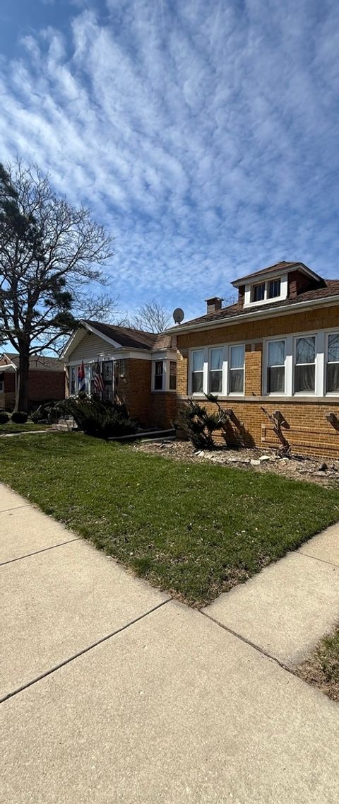 Tiny photo for 8718 S Euclid Avenue, Chicago, IL 60617 (MLS # 12609291)
