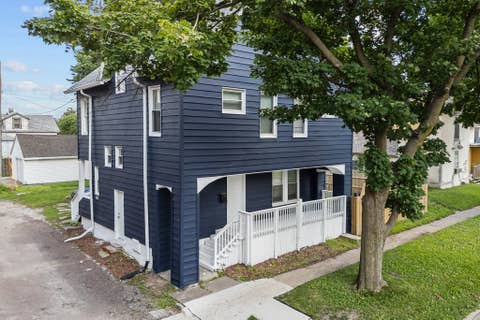 Tiny photo for 1415 N Main Street, Davenport, IA 52803 (MLS # 12691778)