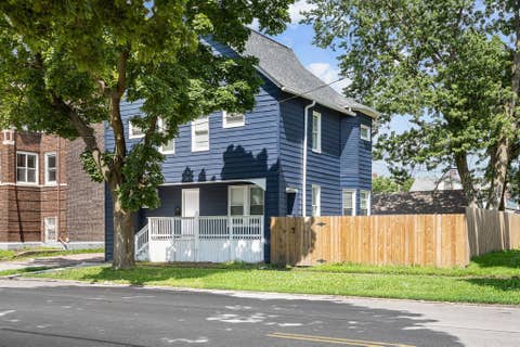 Photo of 1415 N Main Street, Davenport, IA 52803 (MLS # 12691778)