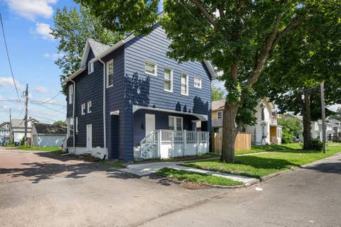 Tiny photo for 1415 N Main Street, Davenport, IA 52803 (MLS # 12691778)